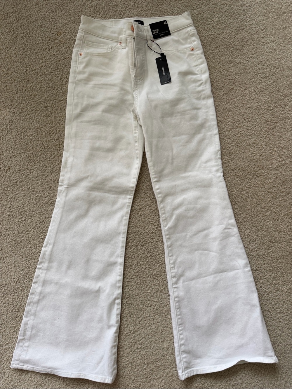 Express White Wide-Leg Flare Jeans 4 Short